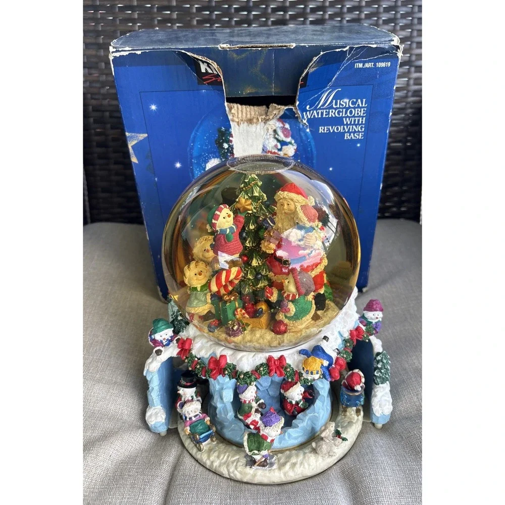 Kirkland Signature Musical Waterglobe With Revolving Base Snowmen 109619 - WORKS